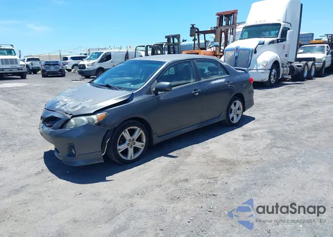 2013 Toyota Corolla S/S Special Edition из США, поврежденный, VIN 2T1BU4EE5DC013590